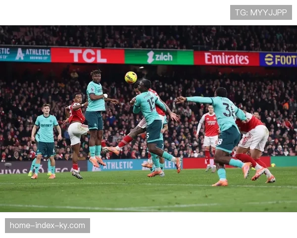 诺丁汉森林英超保级欧战强势 双线反差凸显阵容深度